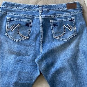 Maurices Jeans Plus size 20